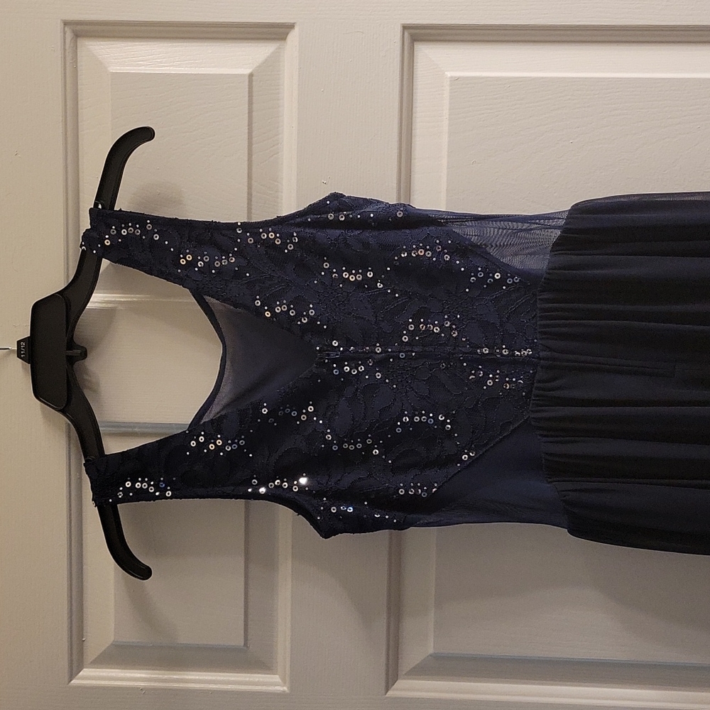 EUC BCX Special Occaision Dress - Picture 4 of 6